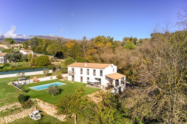 Maison à vendre CHATEAUNEUF GRASSE